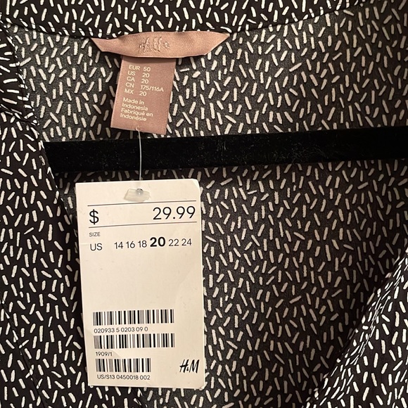 H&M Top - Picture 2 of 6